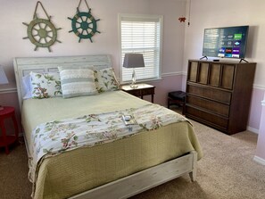 1 bedroom, desk, iron/ironing board, free WiFi