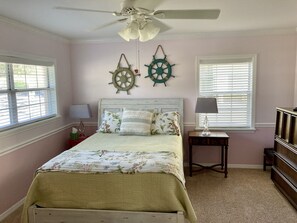 1 bedroom, desk, iron/ironing board, free WiFi