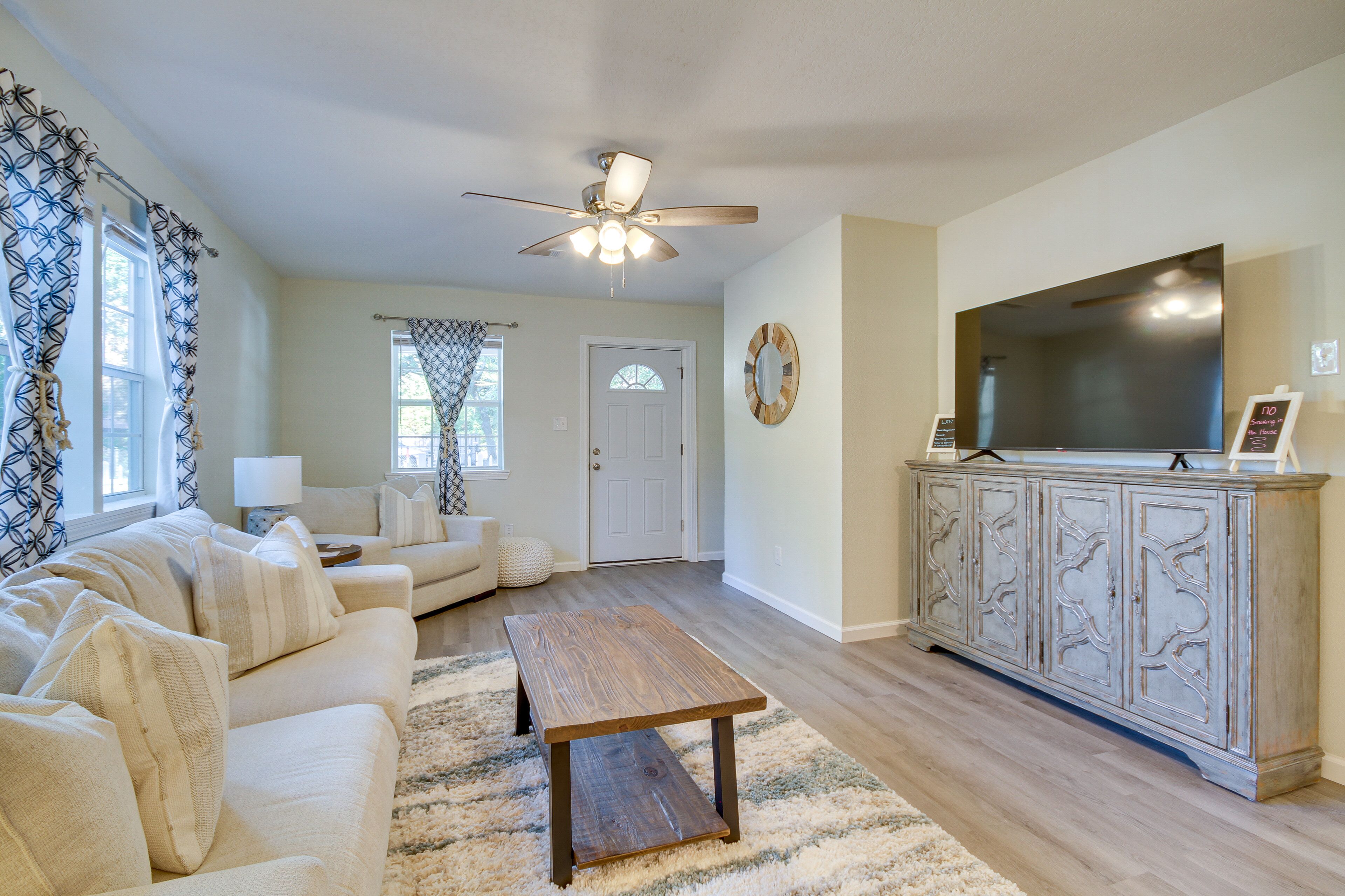 Gulfport Home w/ Fire Pit: RV/Trailer Parking