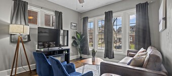 Motown Hangout Near Motown Museum, Henry Ford Hospital, Fisher Theater