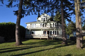 House (5 Bedrooms) | Front of property