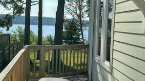 Interior - Harbor View Haven by Avantstay Private Backyard (Langley)