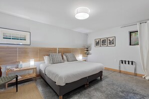 ハウ  ス (2 Bedrooms) | 2 室のベッドルーム、アイロン / アイロン台