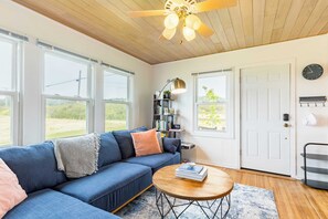 House (2 Bedrooms) | Bahagian dalam