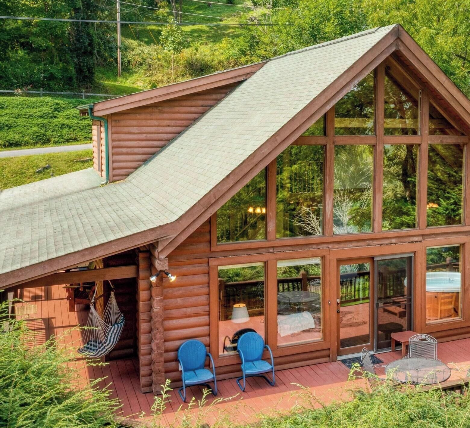 House (3 Bedrooms) | Front of property