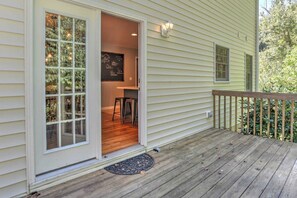 Terrace/patio - Best of the Blue Ridge by Avantstay A+ Location (Arden)