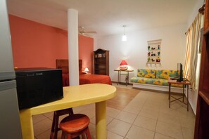 Bungalow 2 | Hypo-allergenic bedding, down duvets, in-room safe - Bungalows Teka (Zihuatanejo)