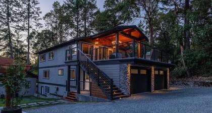 Highlands Oasis BC