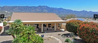 A beautifully appointed, one level southwest style home Saddlebrooke Arizona
