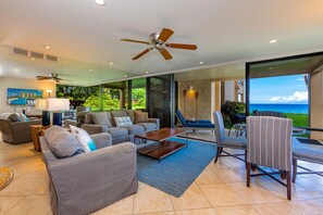 TV, DVD player - Fantastic Oceanfront Unit on Ground Floor! Spacious and Updated Polo Beach 107 (Wailea)