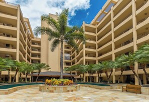 Exterior - Fantastic Oceanfront Unit on Ground Floor! Spacious and Updated Polo Beach 107 (Wailea)