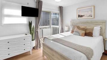 2 slaapkamers, een strijkplank/strijkijzer, wifi, beddengoed