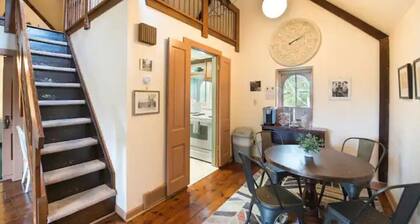 The Carriage House - Hay Loft Unit