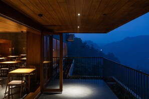 View from property - The Valle by Kondody Hotels (Devikolam)