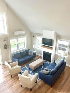 Living area - Heron House, Beautiful seaside retreat close to Cavendish (North Rustico)