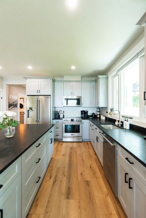 Fridge, microwave, oven, stovetop - 37(A) Shore Rd, Raymond ME- Loon Lodge (Raymond)