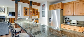 Walk to Sun Valley & Dtwn: Ketchum Condo