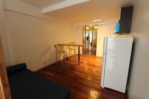 City Apartment | Living area - Silencioso Studio en Recoleta con Pileta (Buenos Aires)