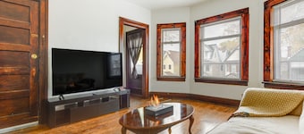 Charming Buffalo Apartment: 2 Mi to Downtown