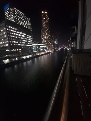 Property grounds - Luxurious 2Bed Flat in Canary Wharf with views (Canary Wharf)