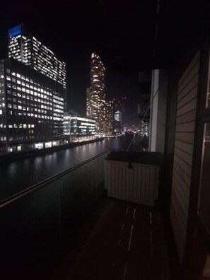 Property grounds - Luxurious 2Bed Flat in Canary Wharf with views (Canary Wharf)