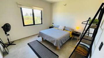 1 quarto, ferros/tábuas de passar roupa, Wi-Fi, roupa de cama