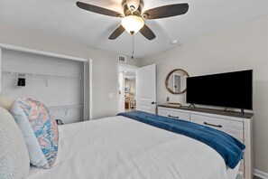 2 bedrooms, desk, iron/ironing board, travel cot