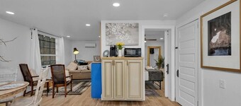 1 bedroom, 1 bathroom home that sleeps 3