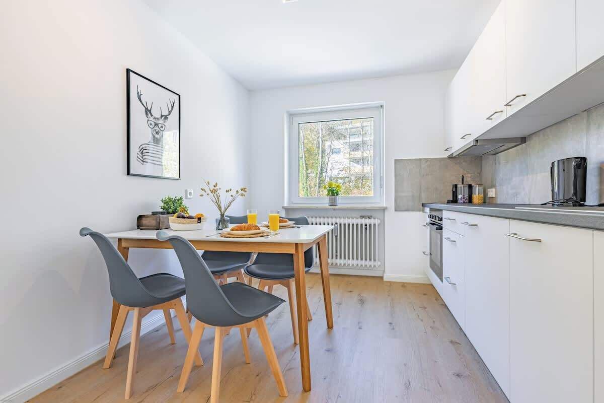 Kühlschrank, Ofen, Herdplatte, Geschirrspüler