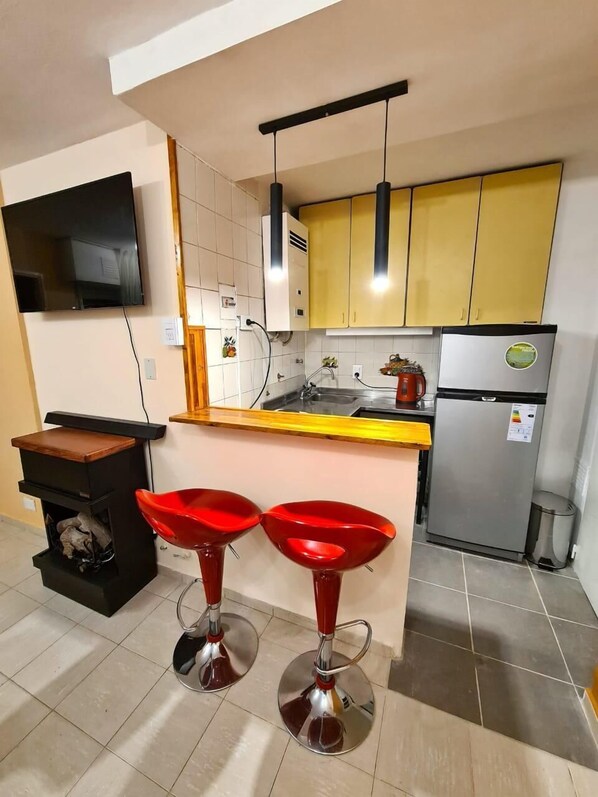 Lägenhet Executive | Eget kök | Stort kylskåp, ugn, grytor/köksredskap och kryddor