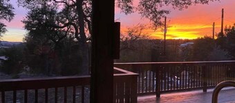 Green Dacha- Hill Country Lake Access/SUP Rental