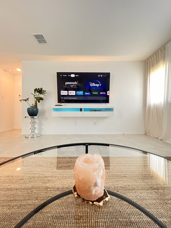 Interior - Cozy and Clean 3 Bed/2 Bath Home (forney)