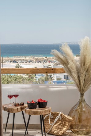 Tremannsrom – superior, sjøutsikt | Terrasse/patio