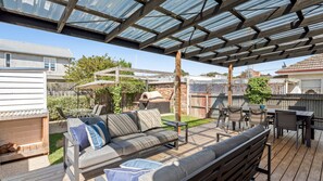 Outdoor dining - Coastal Cottage - Queenscliff (Queenscliff)
