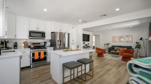 Absolutely beautiful and stylish Palm Springs home!!! Relax and have fun!!