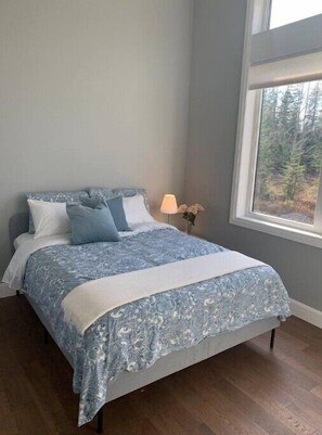 3 habitaciones, tabla de planchar con plancha y wifi gratis 