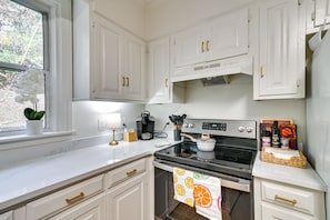 Fridge, oven, stovetop, dishwasher - Centrally Located Home ~ Steps to Oxford Square! (Oxford)