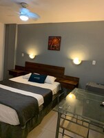 Escritorio y wifi gratis 