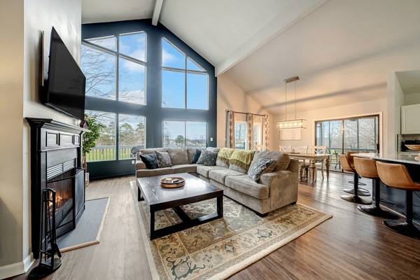 Living room with lots of natural sunlight!