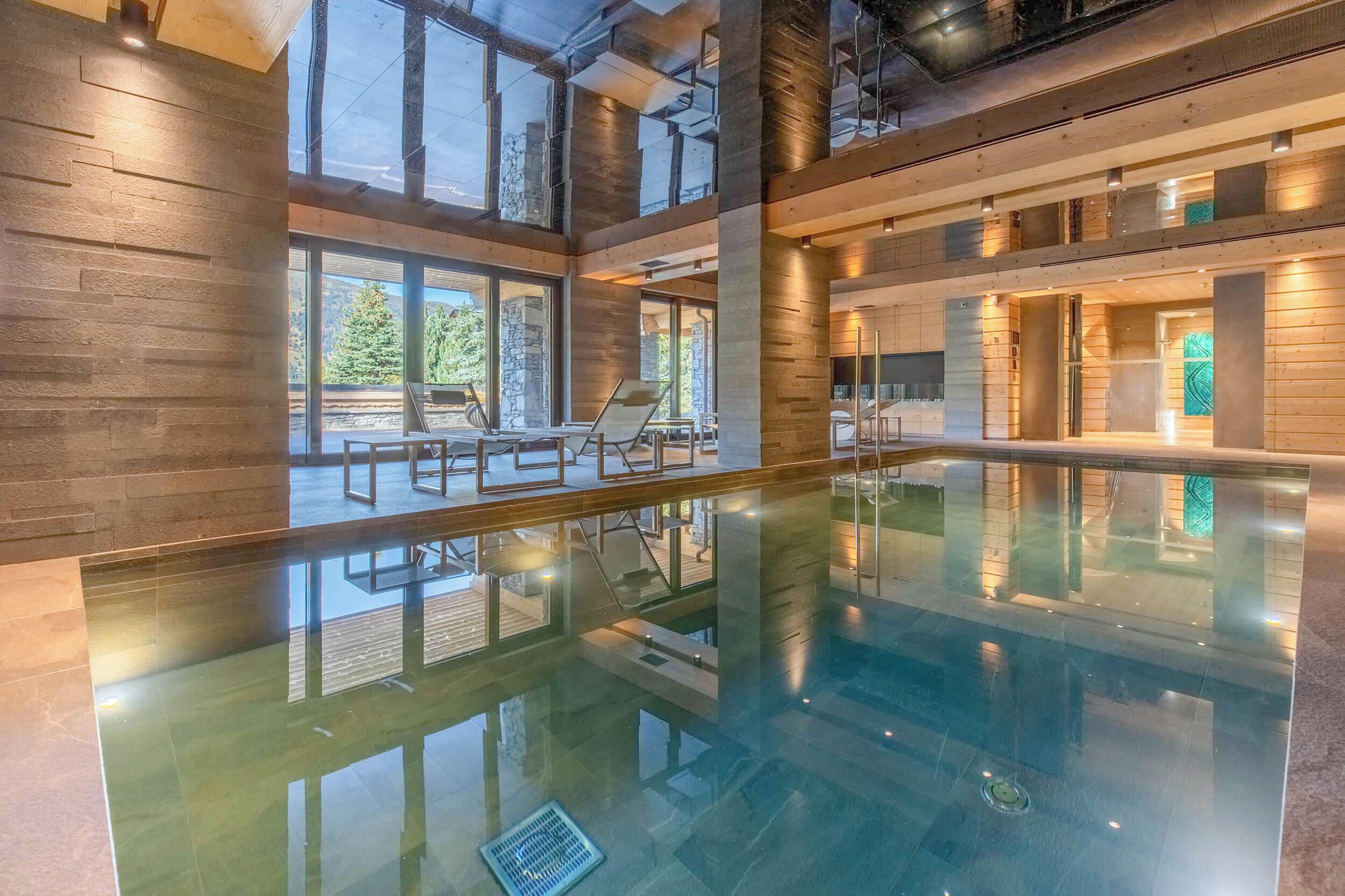 Innenpool, beheizter Pool