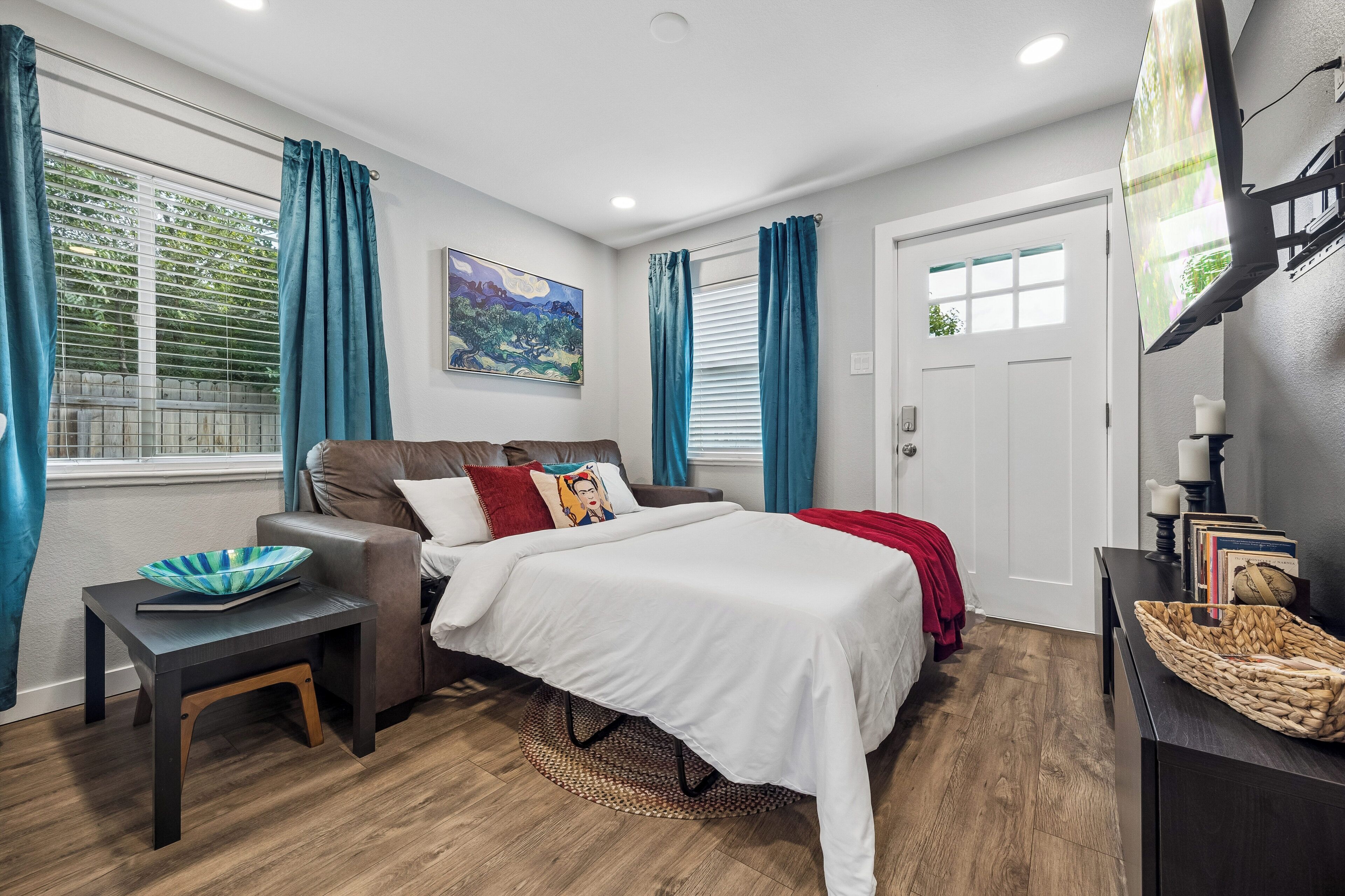 2 chambres, fer et planche à repasser, Wi-Fi gratuit, draps fournis