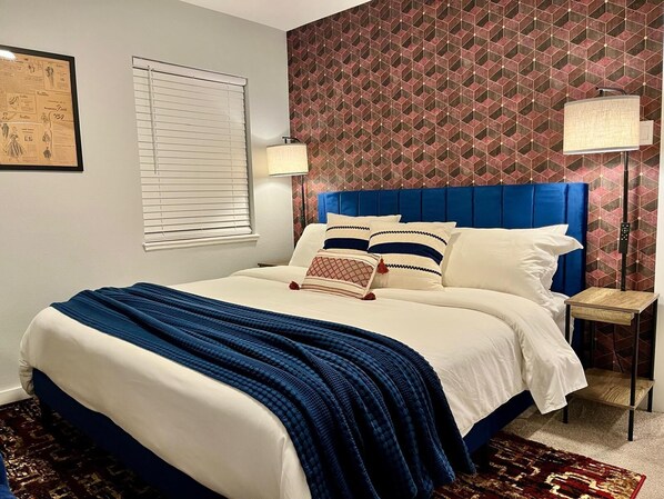 2 bedrooms, iron/ironing board, free WiFi, bed sheets - Modern Cottage near Hospital (Aurora)