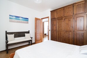 2 habitaciones, wifi gratis y ropa de cama 