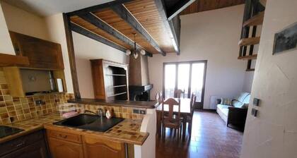 Apartment 'Le Colombera - Ideal Pour Sportif' with Mountain View and Balcony