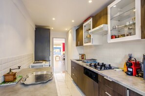 Fridge, microwave, oven, stovetop - Luxury apartment in Cannes – Ideal for a relaxing getaway (Cannes)