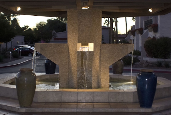 Front of property - Getaways at Scottsdale Camelback (Scottsdale)