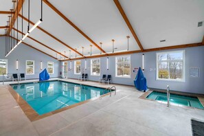 Innenpool, beheizter Pool