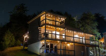 Family Oasis By Ghosal Luxury Lodging