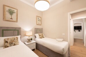 3 dormitorios, tabla de planchar con plancha, wifi y ropa de cama