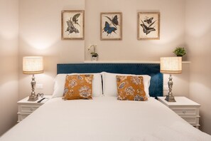 3 bedrooms, iron/ironing board, WiFi, bed sheets - Apartments Florence - Guelfa delight with Courtyard Np (Firenze)